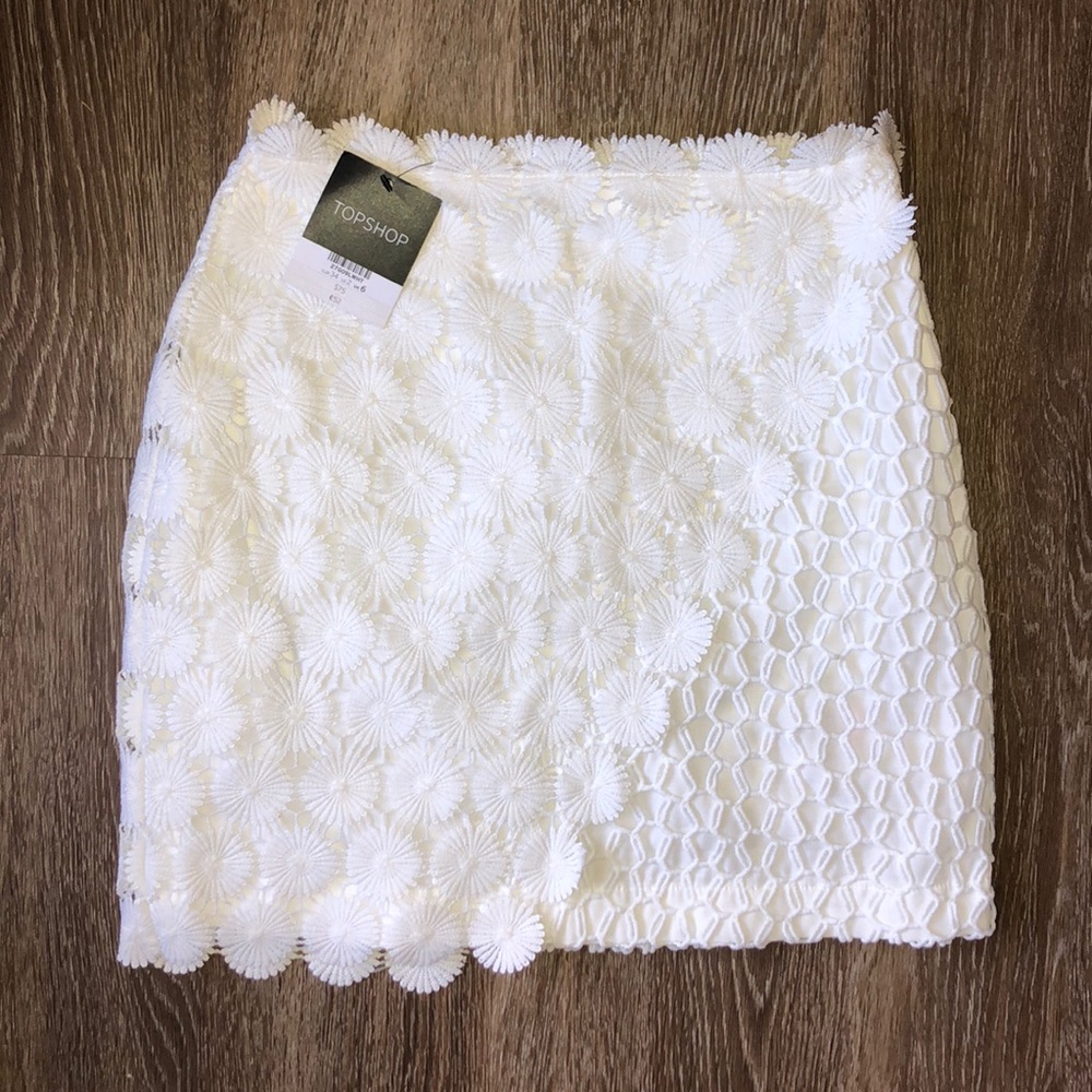 White flower skirt